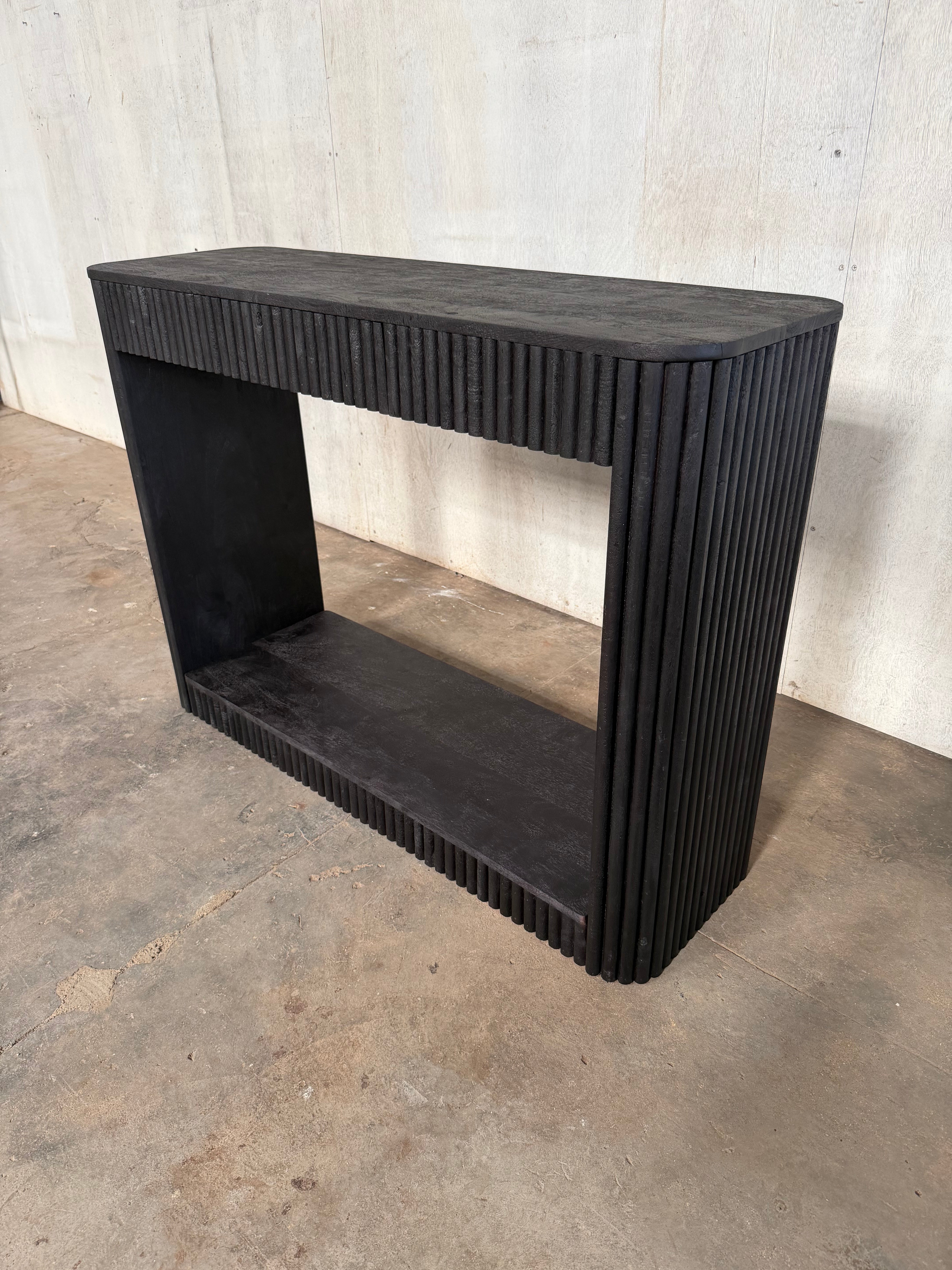 Stria Console Table — 43″ (Black Sand)