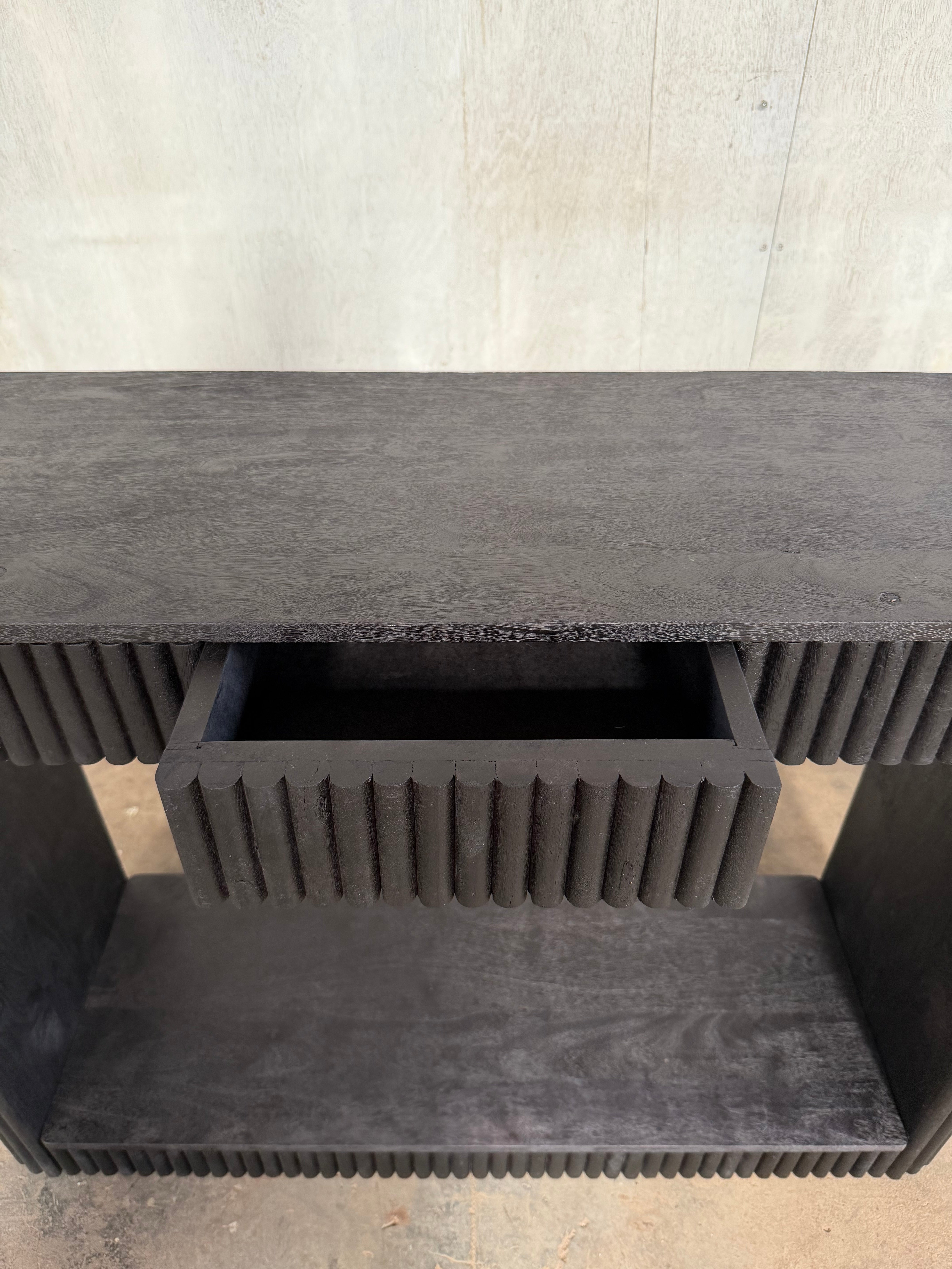 Stria Console Table — 43″ (Black Sand)