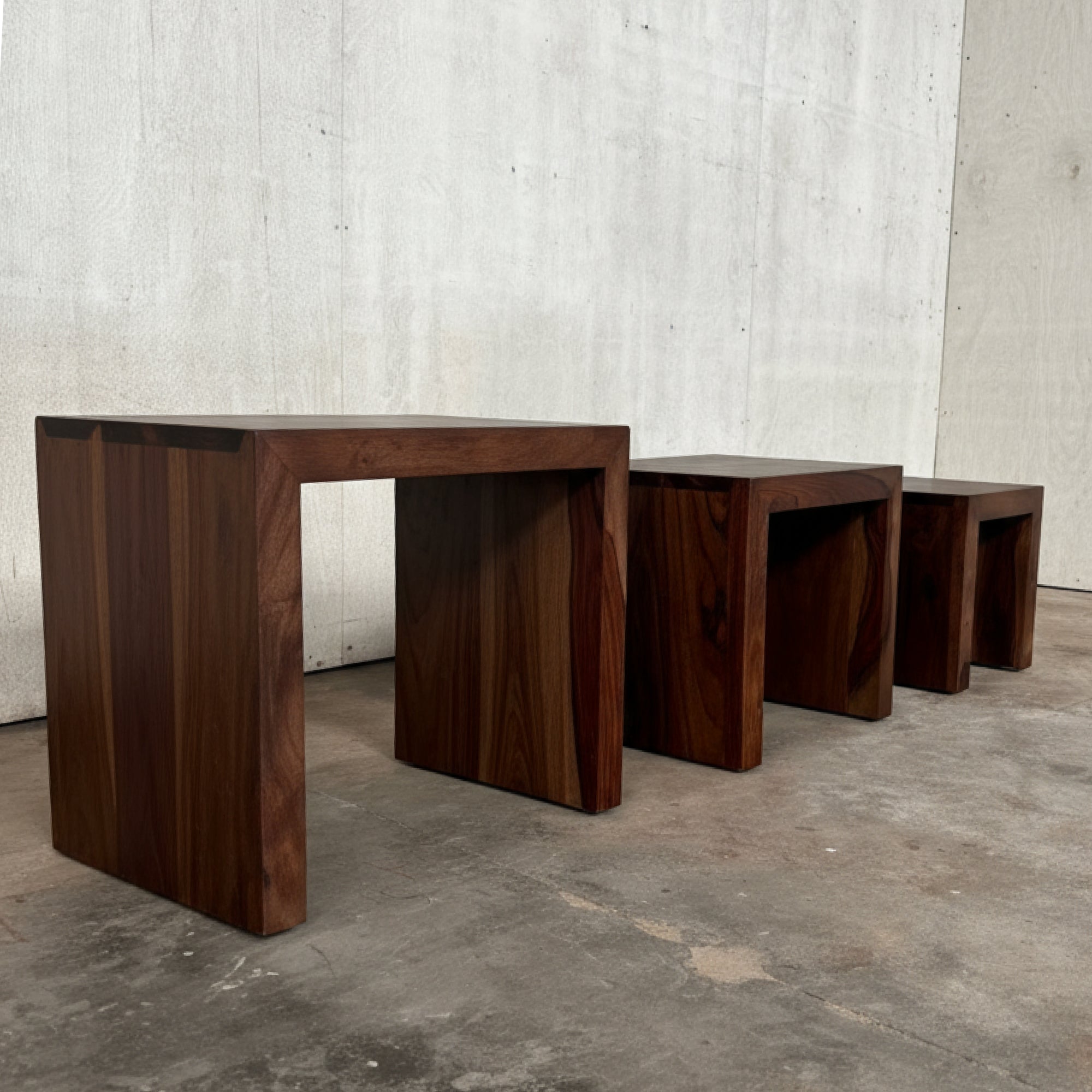 Aravalli Nesting Side Tables — Set of 3 (Canyon Walnut)