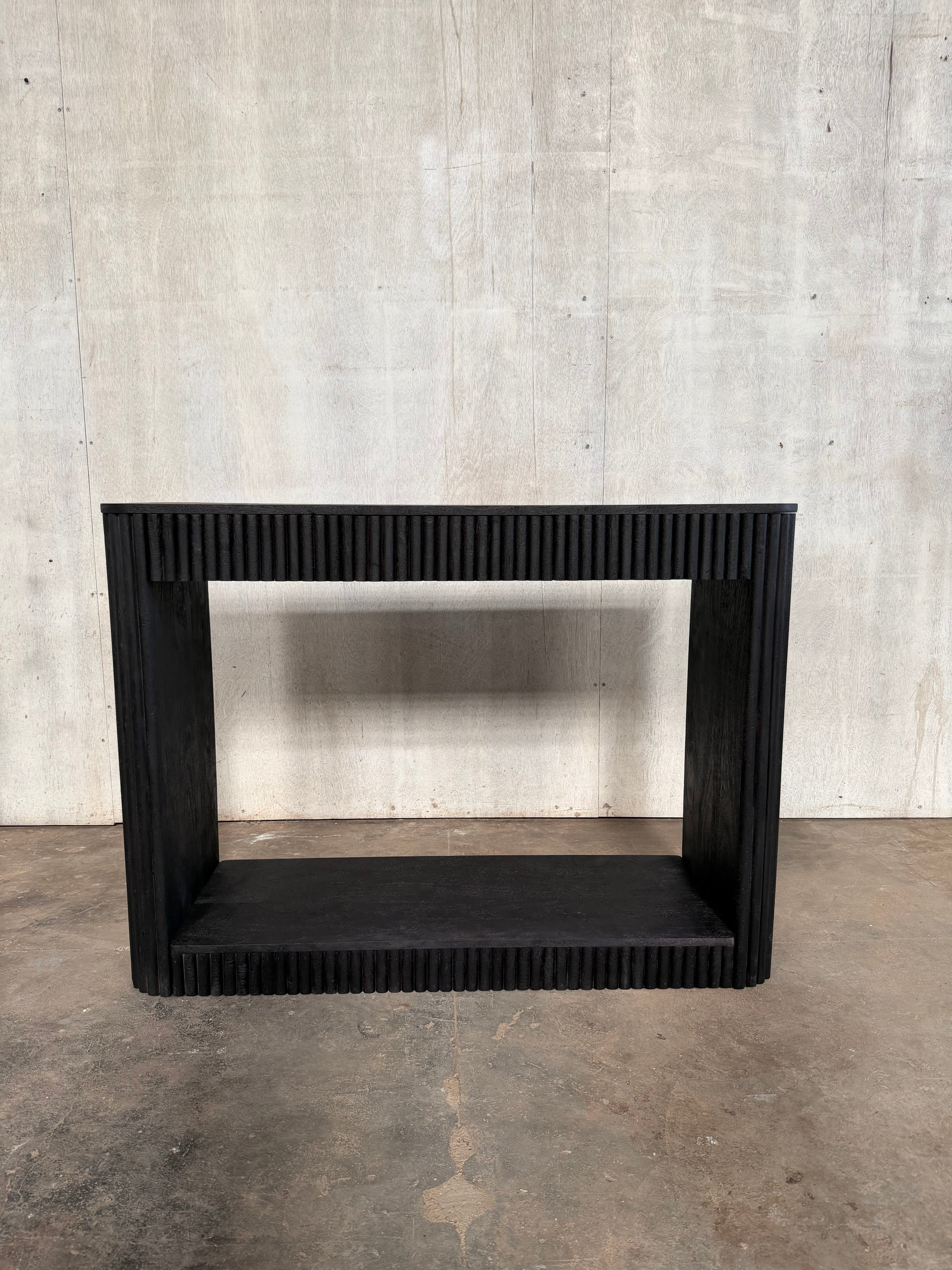 Stria Console Table — 43″ (Black Sand)