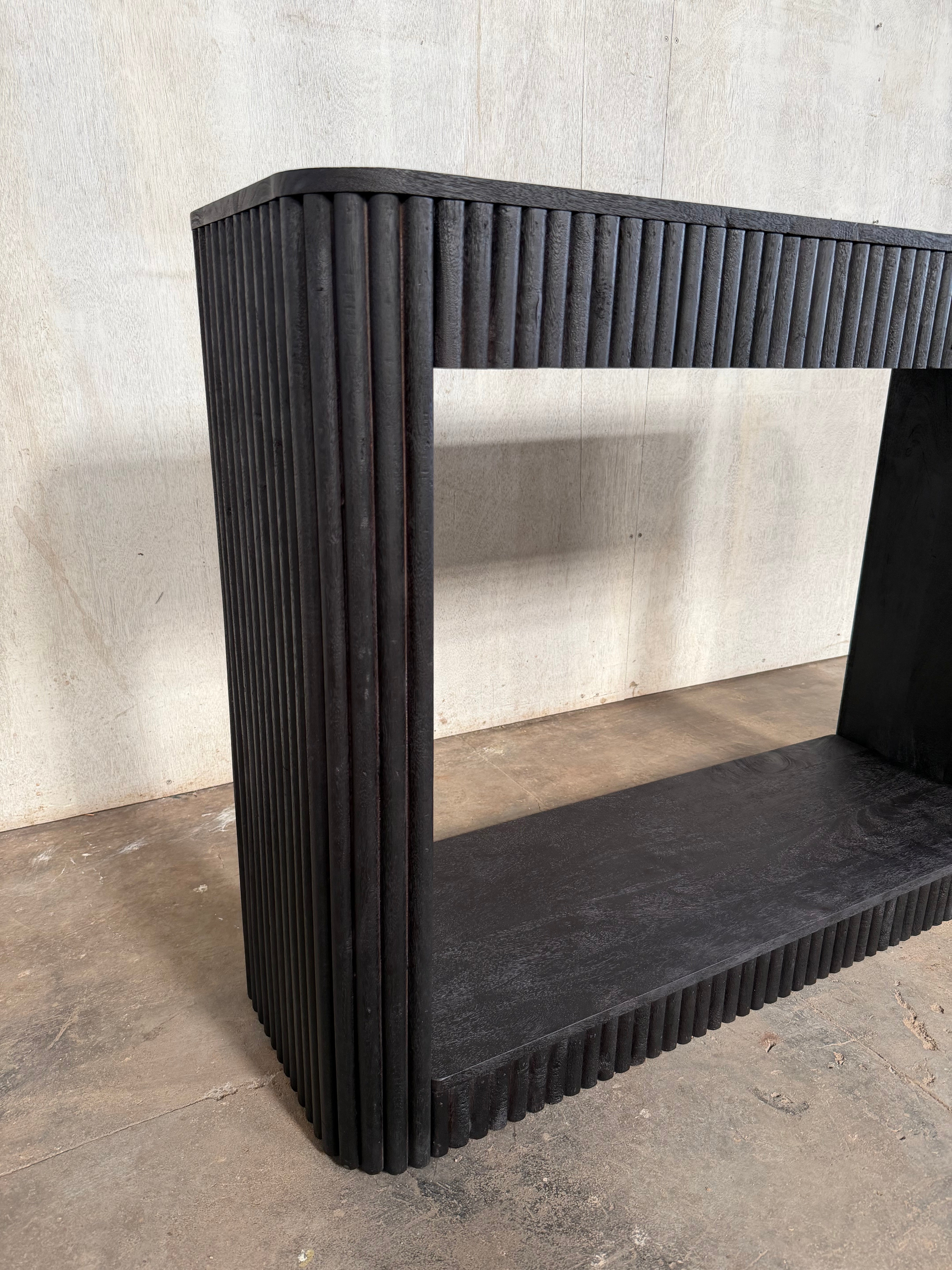 Stria Console Table — 43″ (Black Sand)
