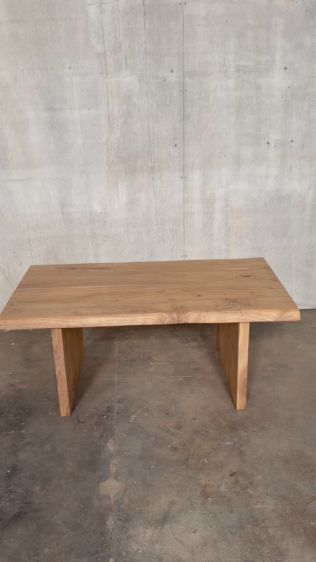 short product video of solid hardwood table