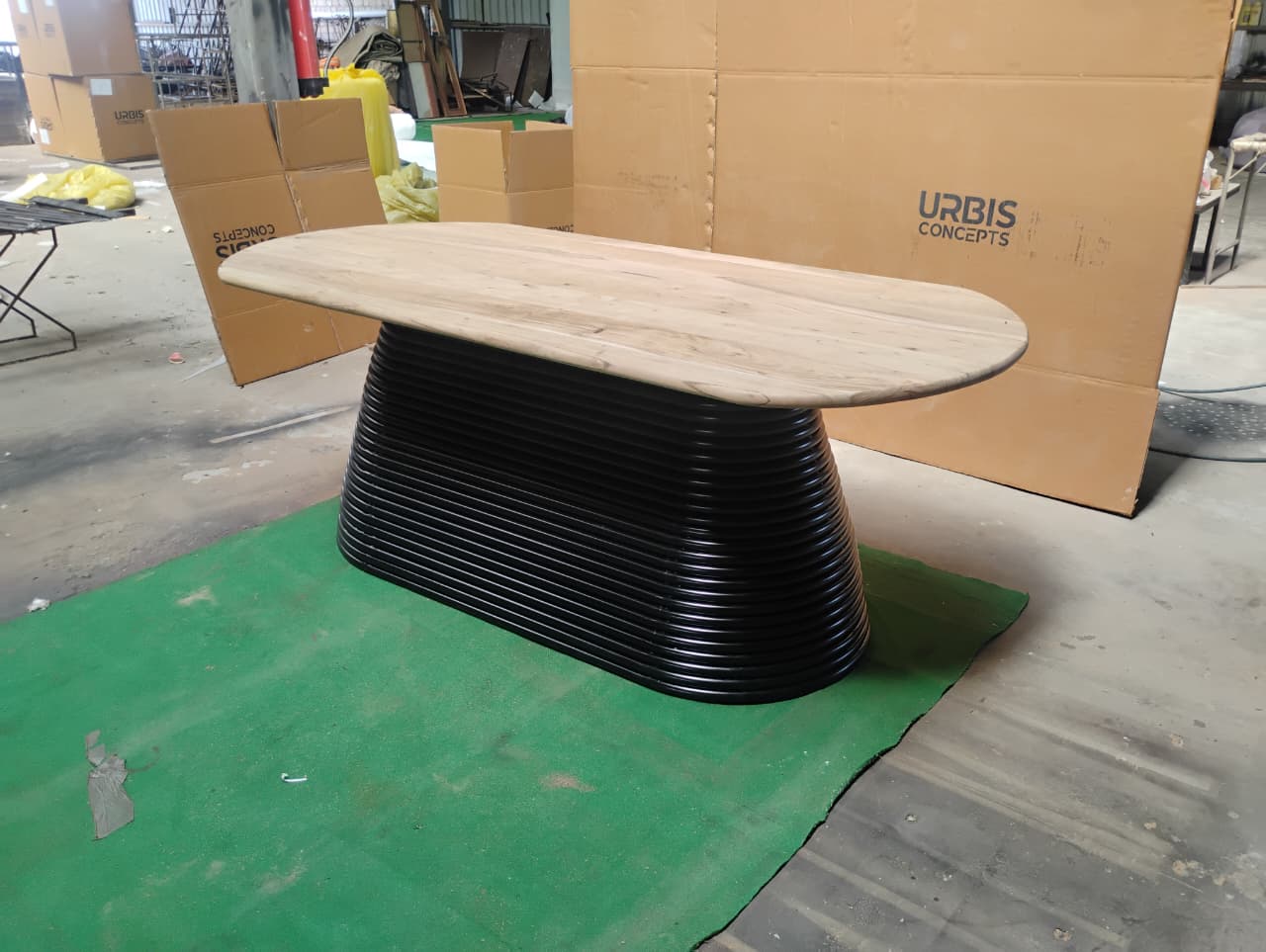 Side profile of Strata 78 inch oval dining table